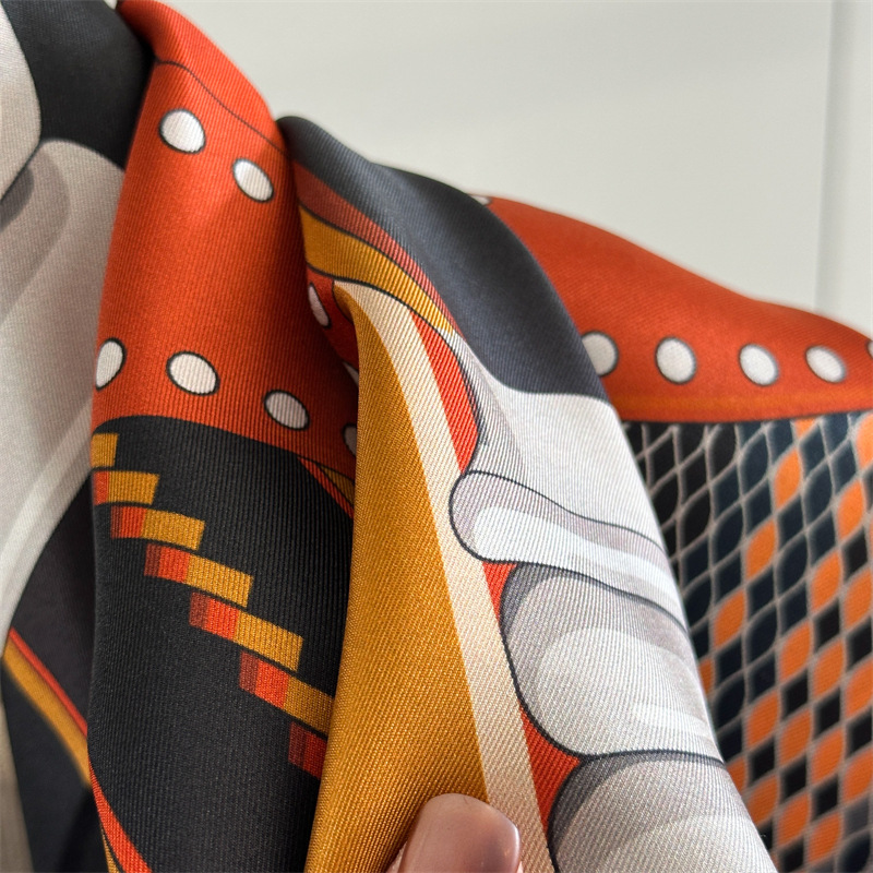 Saddle Print Silk Scarf Luxury - Travel Accessories For Women recension och pris