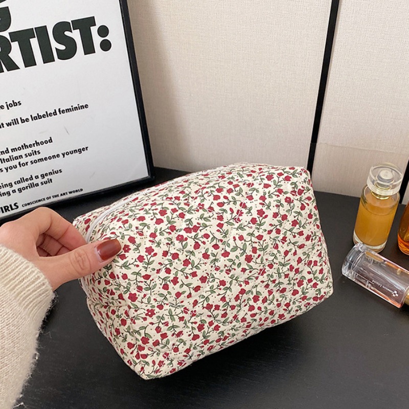 Storage Organizer Floral Puffy - Travel Accessories Needed recension och pris
