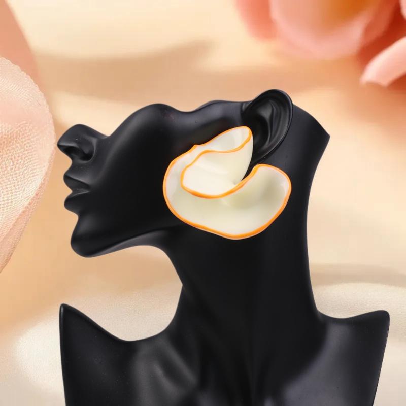 Women's Geometric Conch Stud E - Travel Accessories For Europe recension och pris