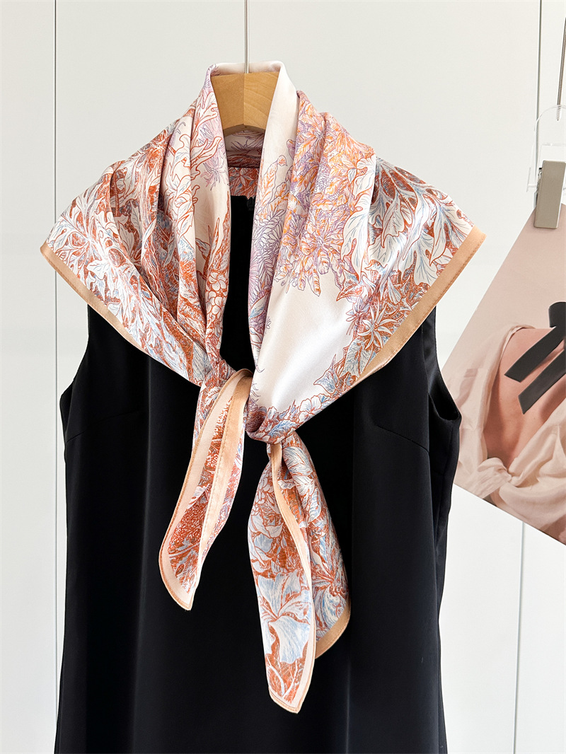 Soft Silk Scarf Women Square B - Travel Accessories To Gift recension och pris